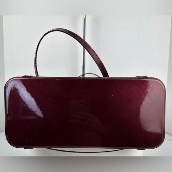 Louis Vuitton Vernis Amarante tote in pristine condition. Posh Authenticated - Picture 8 of 15